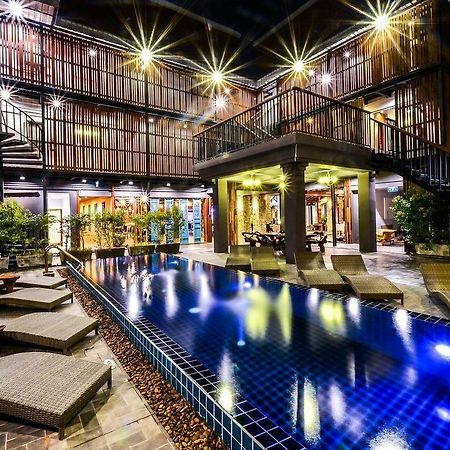 Lap Roi Karon Beachfront By Shanaya Exterior photo